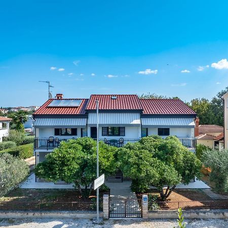 Mirko Apartment Porec Exterior photo