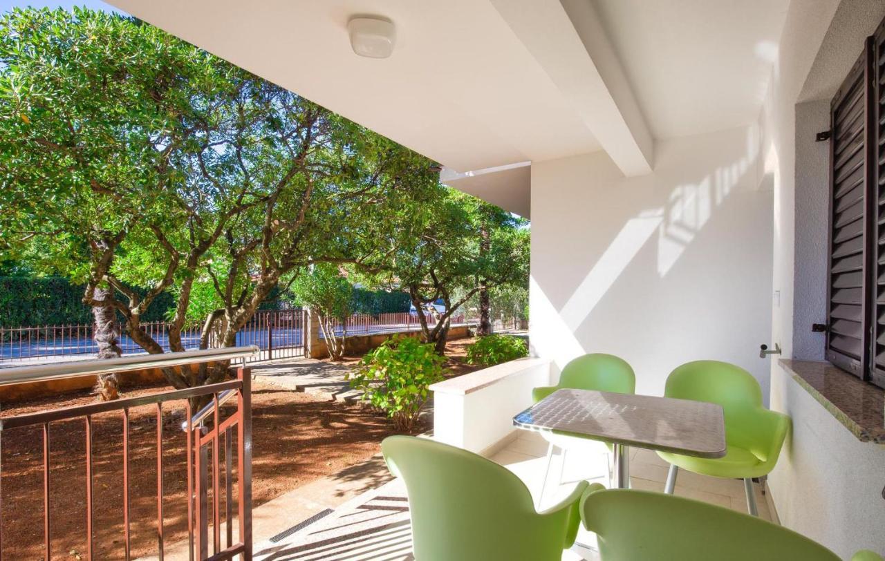 Mirko Apartment Porec Exterior photo
