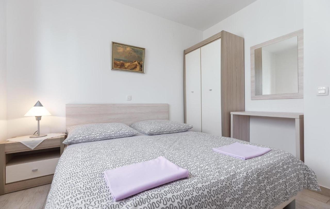 Mirko Apartment Porec Exterior photo